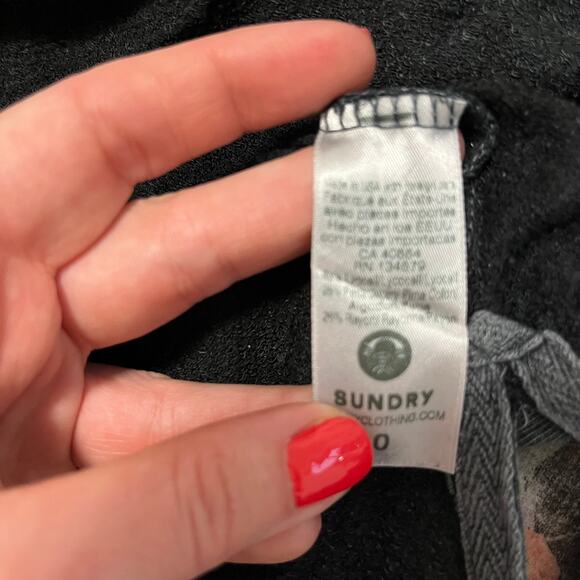 Sundry Gray Acid Wash Print Long Sleeve Top Size 0 / XS - Picture 3 of 5